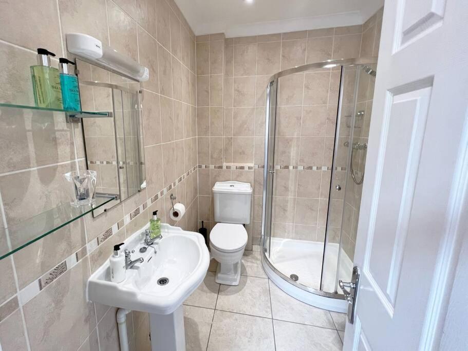 Private Parking, Central Llandudno, King Bed With Ensuite At Clement Lodge Exterior foto
